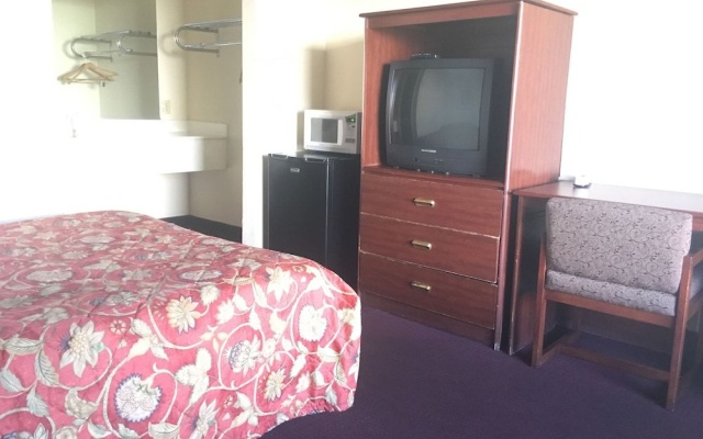 photo 4 of Travelodge by Wyndham Richmond Kentucky