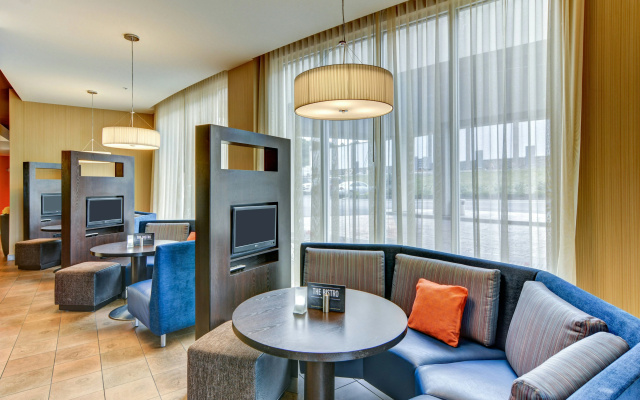 photo 4 of Courtyard by Marriott Bridgeport Clarksburg