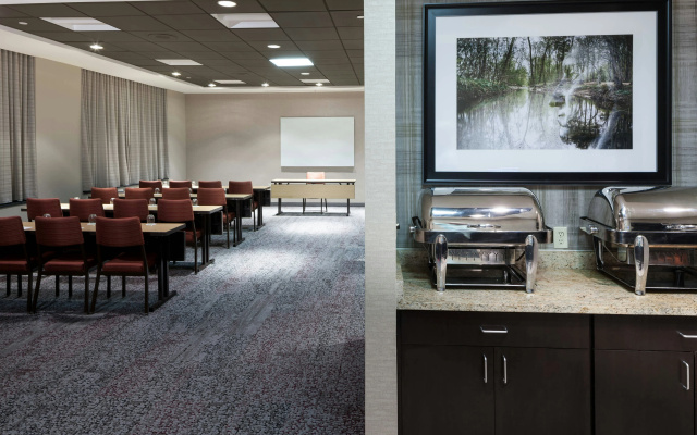 photo 5 of Courtyard by Marriott Alexandria Old Town/Southwest