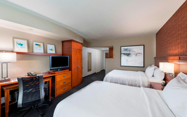 photo 2 of Courtyard by Marriott Atlanta Buford Mall of Georgia