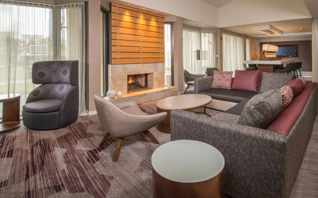 photo 4 of Courtyard by Marriott Baltimore BWI Airport