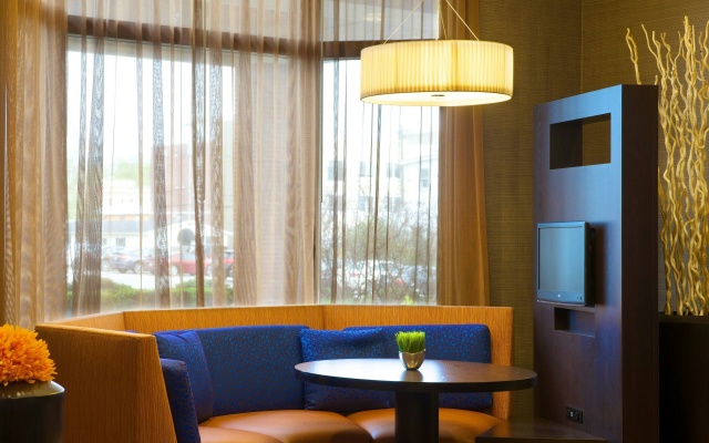 photo 3 of Courtyard by Marriott Bloomington