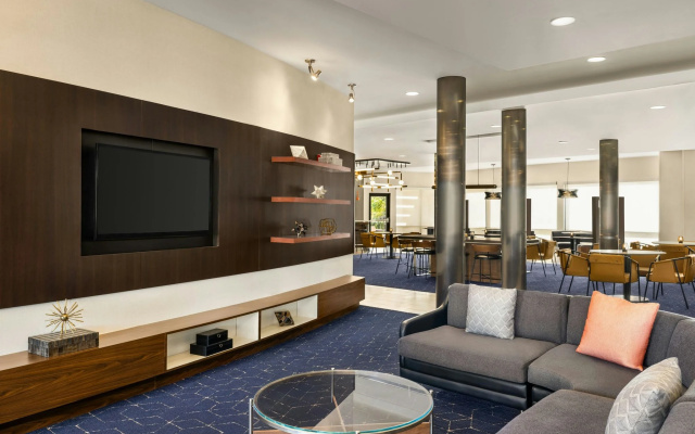 photo 2 of Courtyard by Marriott Burlington Mt. Holly Westampton