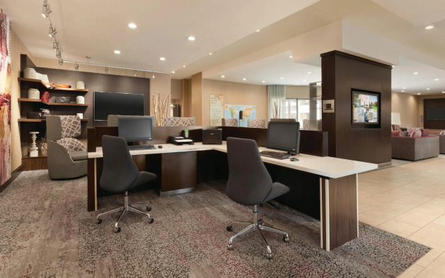 photo 4 of Courtyard by Marriott Charlotte Airport North