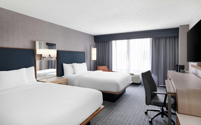 photo 3 of Courtyard by Marriott Charlotte City Center