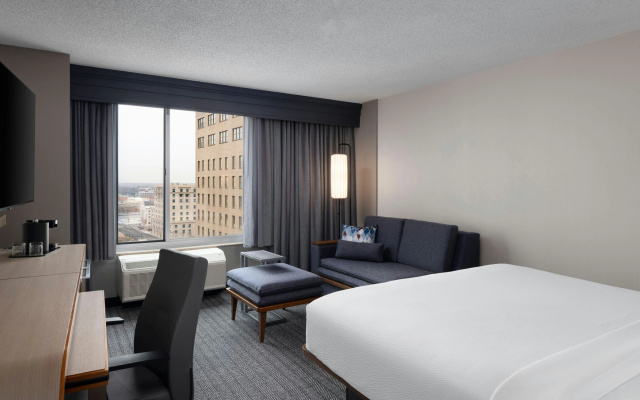 photo 4 of Courtyard by Marriott Charlotte City Center