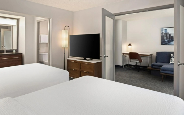 photo 4 of Courtyard by Marriott Chicago Downtown River North