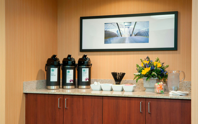 photo 4 of Courtyard by Marriott Chicago Glenview/Northbrook