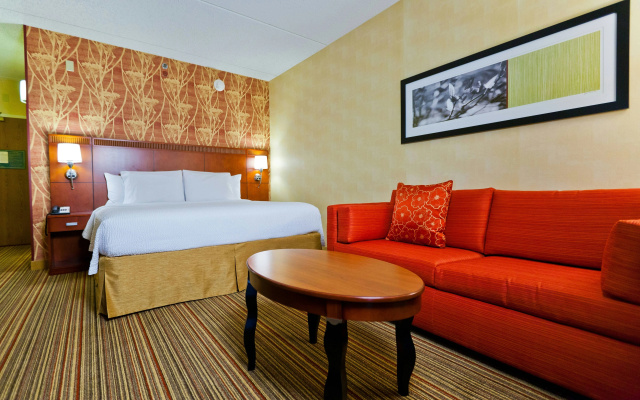 photo 3 of Courtyard by Marriott Chicago O'Hare