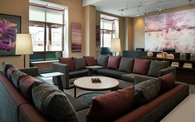 photo 2 of Courtyard by Marriott Denver Airport