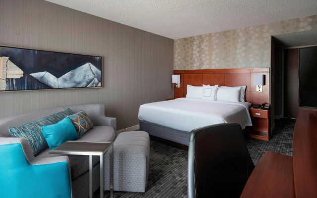 photo 3 of Courtyard by Marriott Denver Airport
