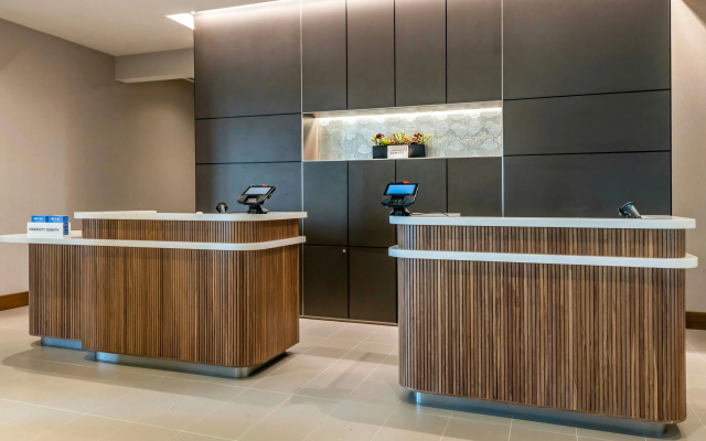 photo 2 of Courtyard by Marriott Fort Lauderdale Downtown