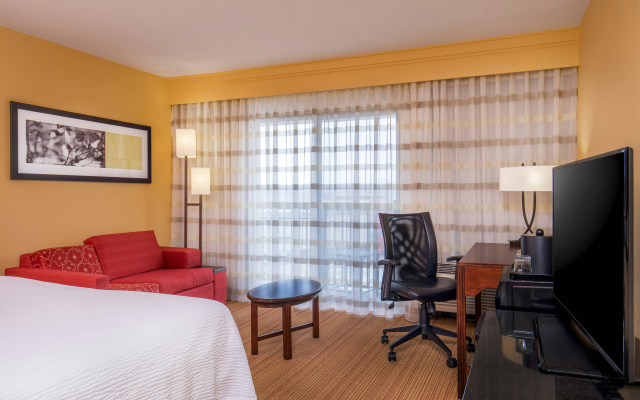photo 3 of Courtyard by Marriott Hartford Manchester