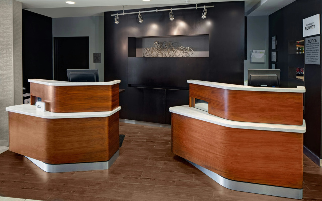 photo 2 of Courtyard by Marriott Houston Rice University