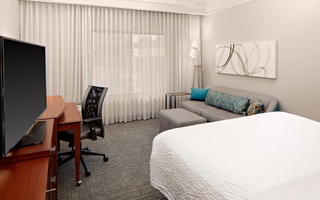 photo 5 of Courtyard by Marriott Houston Rice University
