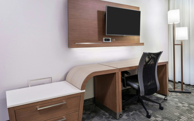 photo 3 of Courtyard by Marriott Lafayette Airport
