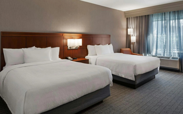 photo 4 of Courtyard by Marriott Long Beach Airport