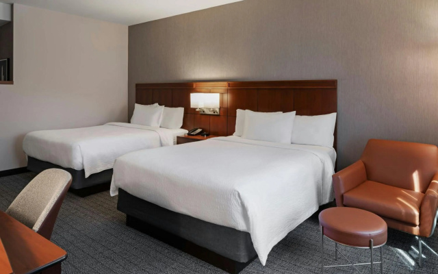 photo 5 of Courtyard by Marriott Long Beach Airport