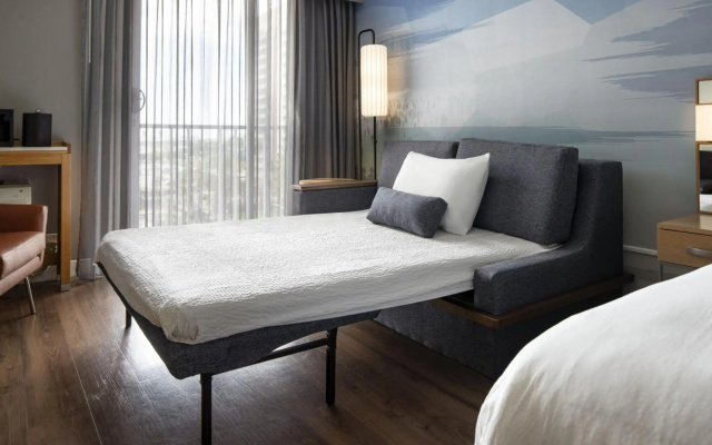photo 3 of Courtyard by Marriott Long Beach Downtown