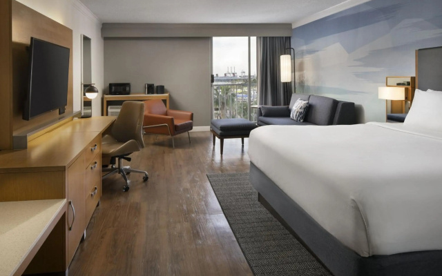 photo 4 of Courtyard by Marriott Long Beach Downtown