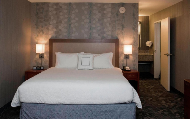 photo 5 of Courtyard by Marriott Los Angeles Burbank Airport