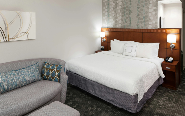 photo 5 of Courtyard by Marriott Miami at Dolphin Mall