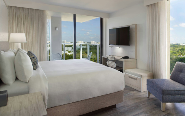 photo 2 of Courtyard by Marriott Miami Coconut Grove