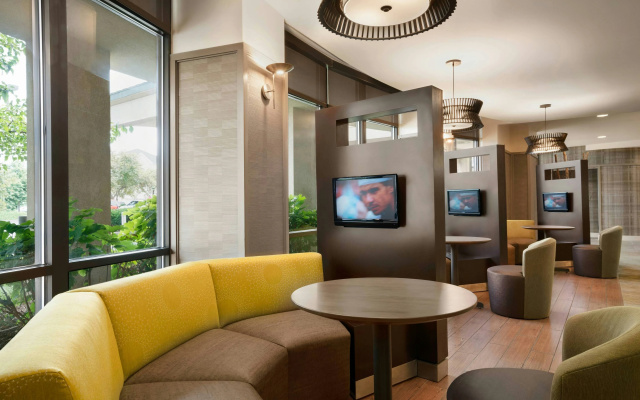 photo 2 of Courtyard by Marriott Middletown Goshen