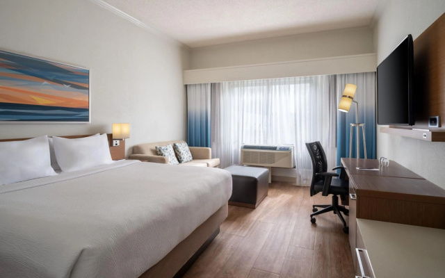 photo 4 of Courtyard by Marriott - Naples