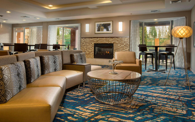 photo 2 of Courtyard by Marriott North Seattle/Lynnwood