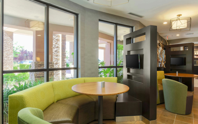 photo 5 of Courtyard by Marriott Roseville Galleria Mall/Creekside Ridge Drive