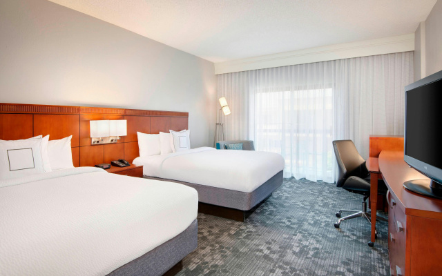 photo 3 of Courtyard by Marriott Savannah Midtown
