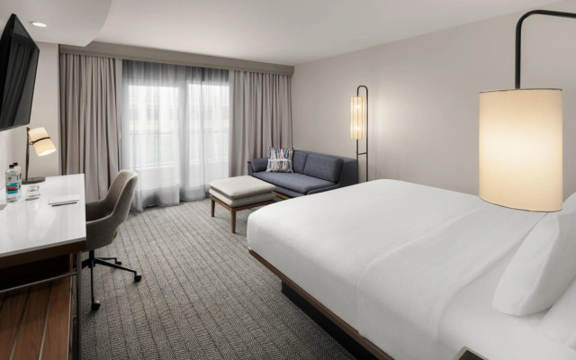 photo 4 of Courtyard by Marriott Seattle Bellevue/Downtown