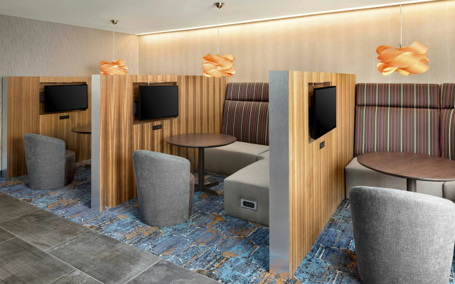photo 2 of Courtyard by Marriott Seattle Northgate