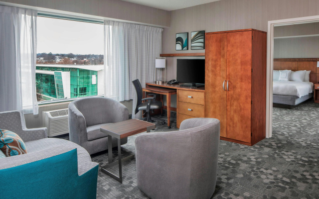 photo 5 of Courtyard by Marriott Stamford Downtown