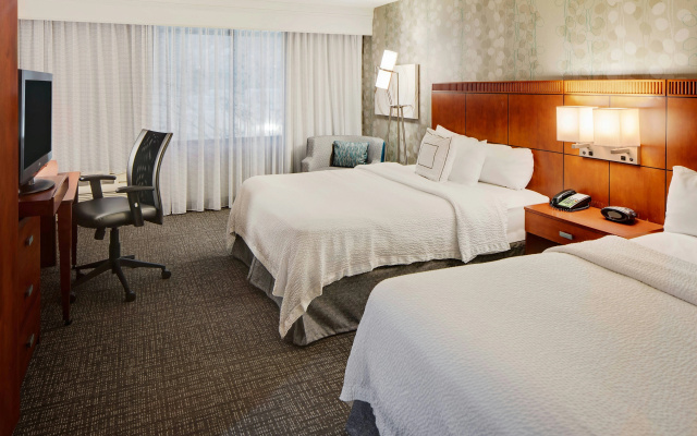 photo 3 of Courtyard by Marriott Pittsburgh West Homestead/Waterfront