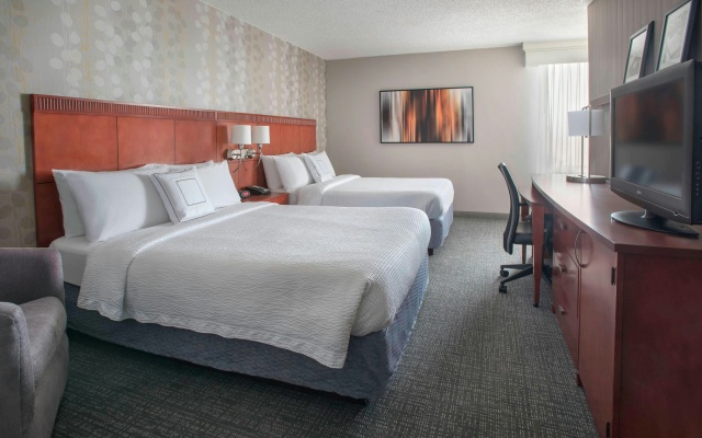 photo 3 of Courtyard by Marriott Wilmington Downtown