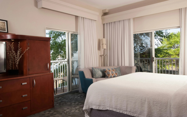 photo 5 of Courtyard Charleston Waterfront by Marriott