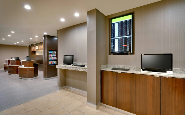 photo 4 of Courtyard by Marriott Charlotte Airport LoSo