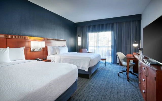 photo 4 of Courtyard by Marriott Chicago Highland Park/Northbrook