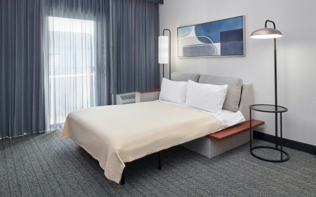 photo 5 of Courtyard by Marriott Chicago Highland Park/Northbrook