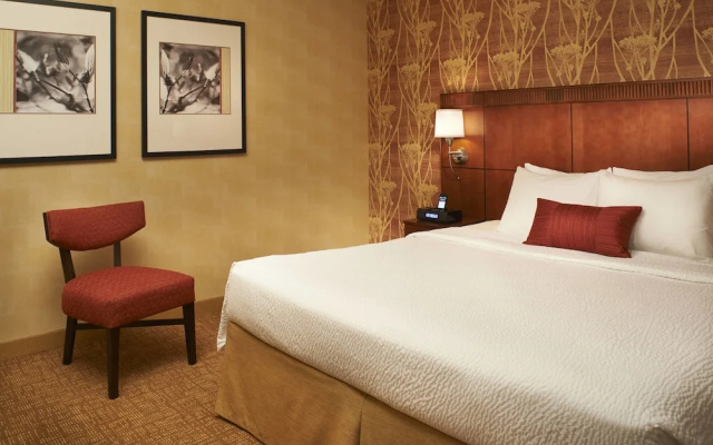 photo 5 of Courtyard Chicago Naperville