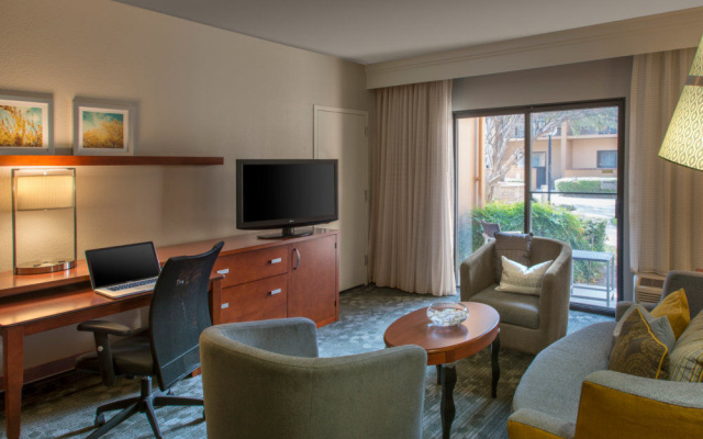 photo 4 of Courtyard Cleveland Beachwood