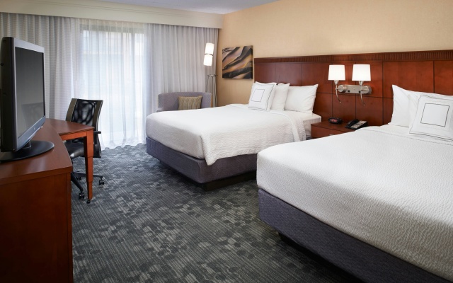 photo 3 of Courtyard by Marriott Detroit Warren