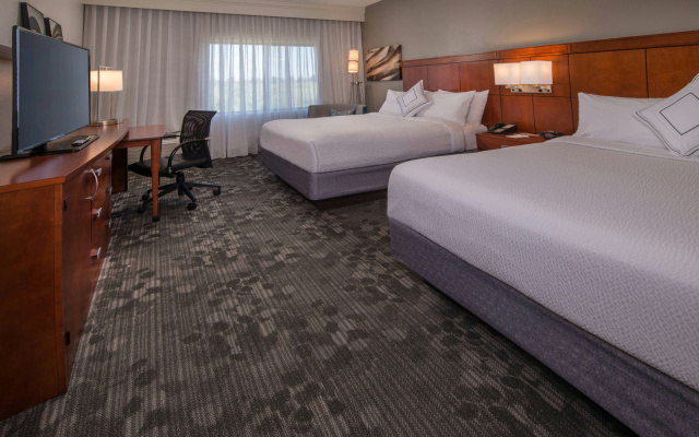 photo 5 of Courtyard by Marriott Dulles Town Center