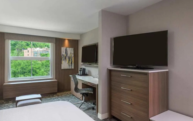 photo 5 of Courtyard by Marriott Edgewater NYC Area