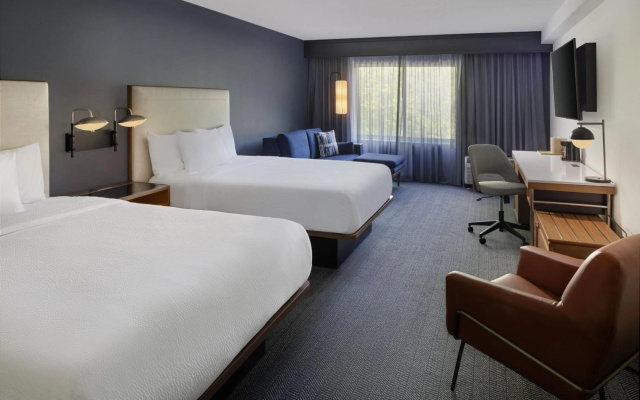 photo 4 of Courtyard by Marriott Edison Woodbridge