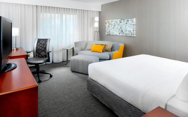 photo 5 of Courtyard by Marriott Edison Woodbridge