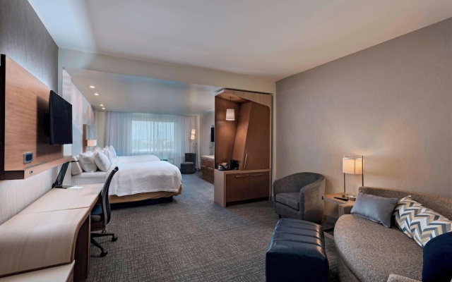 photo 4 of Courtyard Houston Sugar Land/Lake Pointe