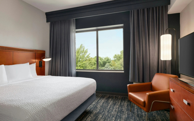 photo 4 of Courtyard by Marriott Lancaster